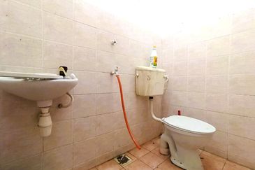 (RENOVATED) Intermediate 2 Storey Taman Kota Masai, Pasir Gudang