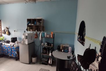 (LOWCOST) Flat Taman Sri Manja, Petaling Jaya Selangor