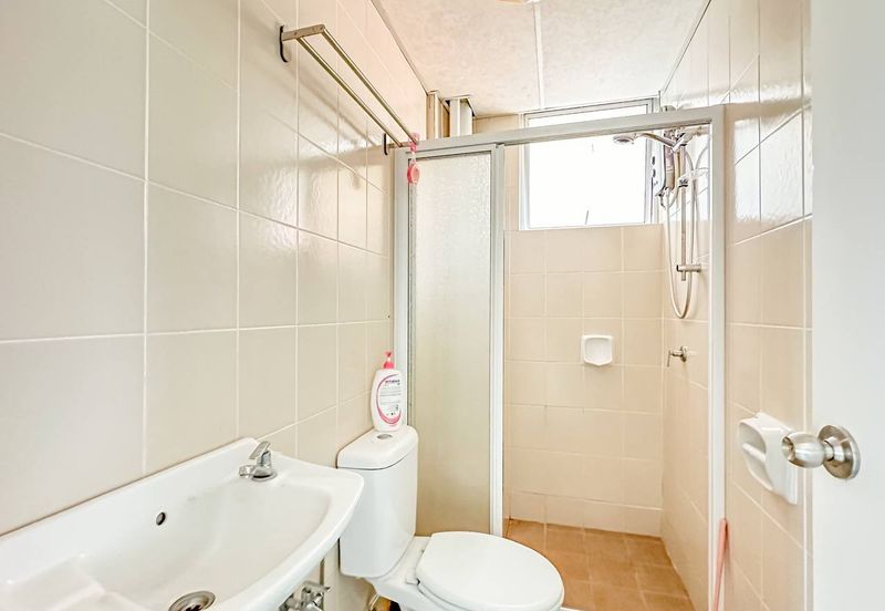 (GATED GUARDED) Villa Court Apartment, Goodview Heights, Sungai Long Kajang