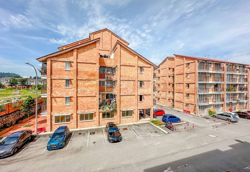 (GATED GUARDED) Villa Court Apartment, Goodview Heights, Sungai Long Kajang