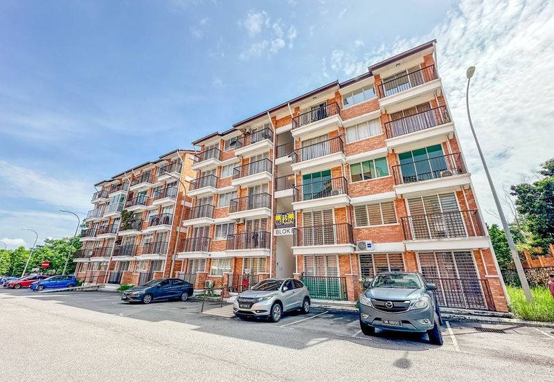 (GATED GUARDED) Villa Court Apartment, Goodview Heights, Sungai Long Kajang