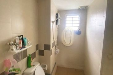 (FREEHOLD) Endlot Seri Mutiara Apartment, Setia Alam