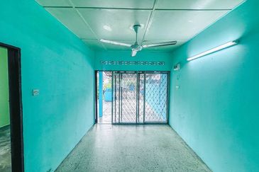 Corner Lot Single Storey Jalan Dato Dagang, Taman Sentosa, Klang