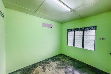 Corner Lot Single Storey Jalan Dato Dagang, Taman Sentosa, Klang