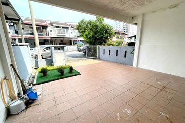 (FLEXIBLE BOOKING)(EXTRA LAND) 2 Storey House Taman Desa Mas, Country Homes Rawang