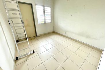 (FLEXIBLE BOOKING)(EXTRA LAND) 2 Storey House Taman Desa Mas, Country Homes Rawang