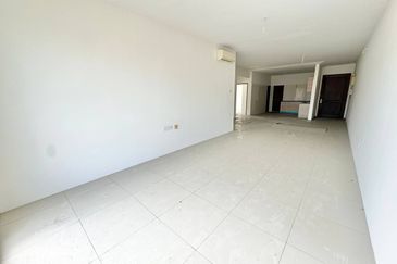 (CORNER UNIT) Sentral Residences 1&2 Condo, Kajang