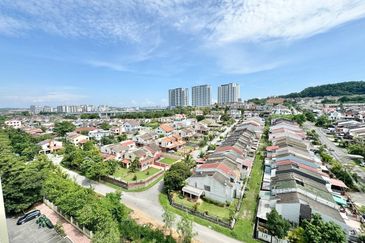 (CORNER UNIT) Sentral Residences 1&2 Condo, Kajang