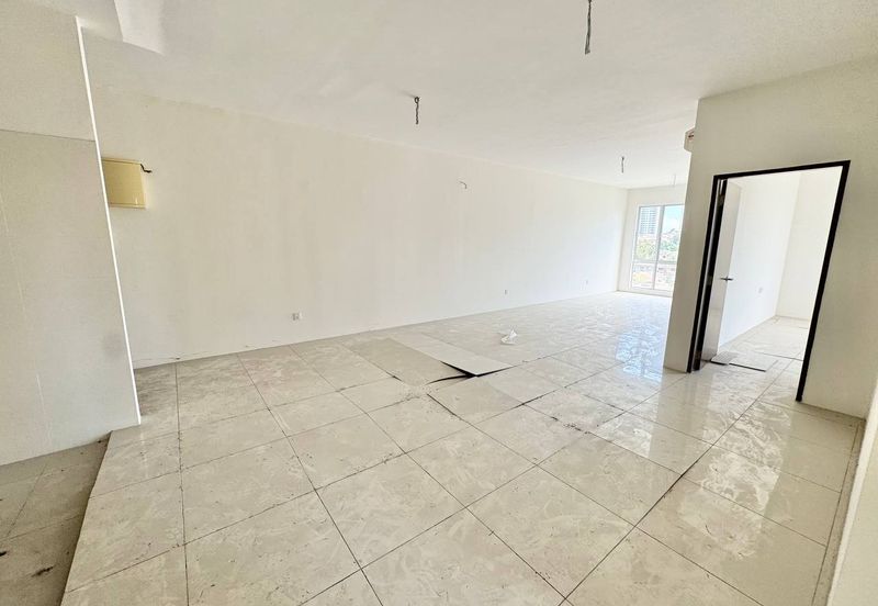 (CORNER UNIT) Sentral Residences 1&2 Condo, Kajang