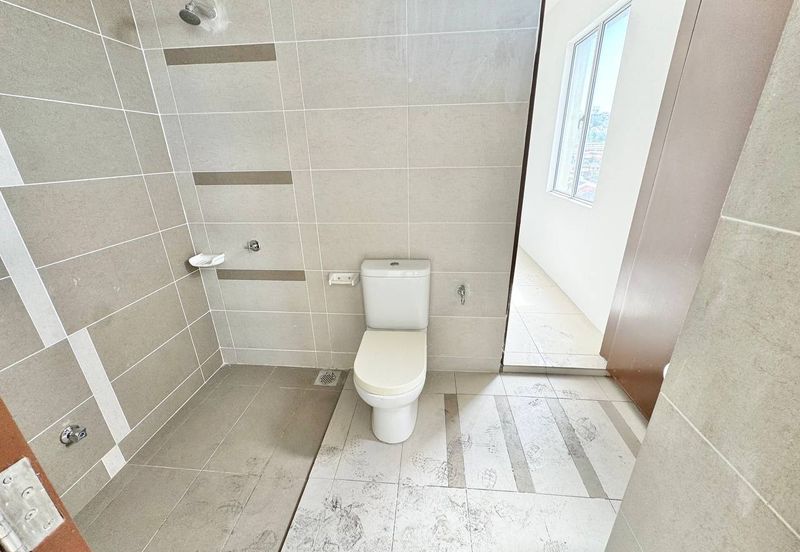 (CORNER UNIT) Sentral Residences 1&2 Condo, Kajang