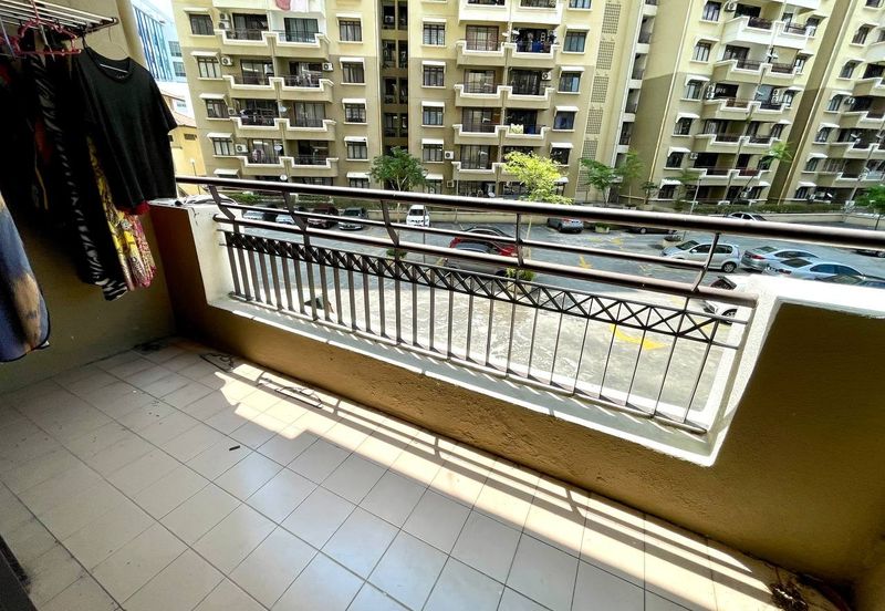 (GATED GUARDED) Vista Komanwel C, Bukit Jalil