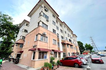 (GROUND FLOOR) Pangsapuri Melor, Puchong Prima, Puchong