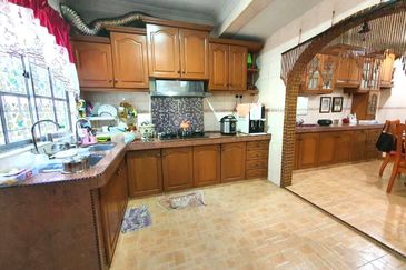 (RENOVATED) 2 Storey Terrace House, Taman Bukit Mewah, Fasa 8, Kajang