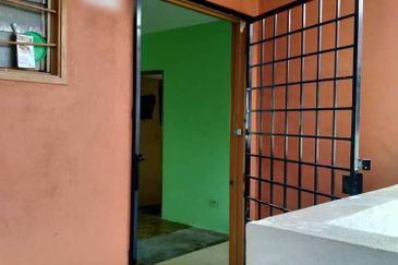 (WELL KEPT) Johan Court Flat @ Alam Perdana, Bandar Puncak Alam