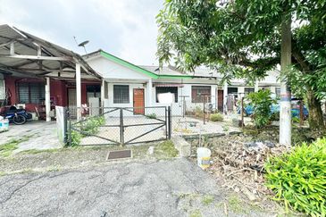 (NEWLY REFURBISHED) Single Storey Terrace BK4, Bandar Kinrara, Puchong