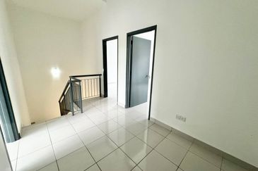(GATED GUARDED) 2 Storey Terrace Type Amber, Taman Pelangi Semenyih 2, Semenyih