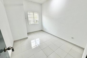 (GATED GUARDED) 2 Storey Terrace Type Amber, Taman Pelangi Semenyih 2, Semenyih