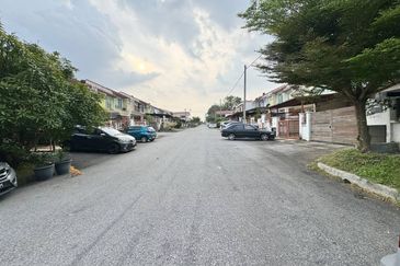 (GATED GUARDED) 2 Storey Terrace Type Amber, Taman Pelangi Semenyih 2, Semenyih