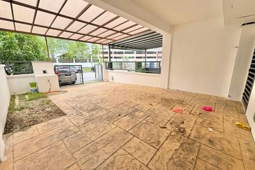 (GATED GUARDED) 2 Storey Terrace Type Amber, Taman Pelangi Semenyih 2, Semenyih