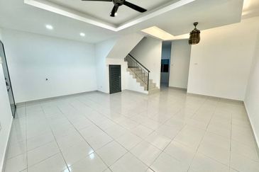(GATED GUARDED) 2 Storey Terrace Type Amber, Taman Pelangi Semenyih 2, Semenyih