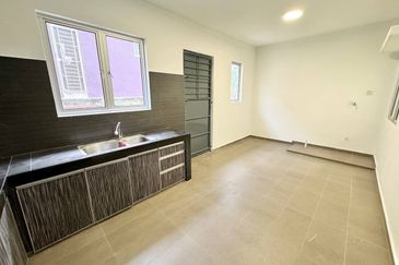 (GATED GUARDED) 2 Storey Terrace Type Amber, Taman Pelangi Semenyih 2, Semenyih