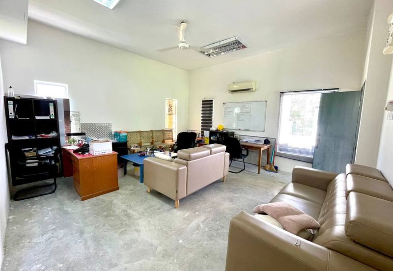 (EXTRA LAND) Bungalow 2 Storey Terrace Mahkota Hills Taman Tasik Senangin Lenggeng