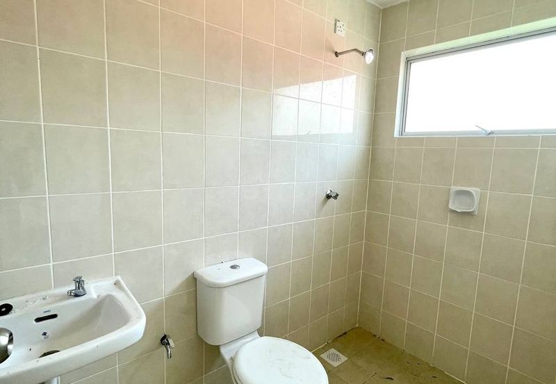 (EXTRA LAND) Bungalow 2 Storey Terrace Mahkota Hills Taman Tasik Senangin Lenggeng