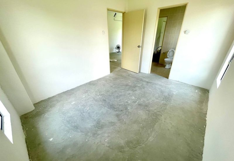 (EXTRA LAND) Bungalow 2 Storey Terrace Mahkota Hills Taman Tasik Senangin Lenggeng