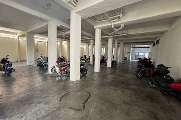 (LOW COST) Blok D Pangsapuri Segar Perdana, Cheras, Selangor