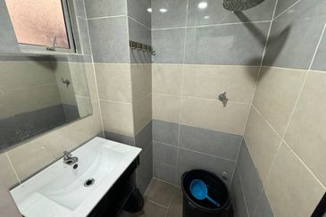 (LOW COST) Blok D Pangsapuri Segar Perdana, Cheras, Selangor