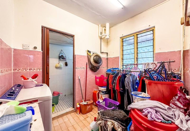 (GROUND FLOOR) Flat Wangsa Maju Seksyen 2, Wangsa Maju 