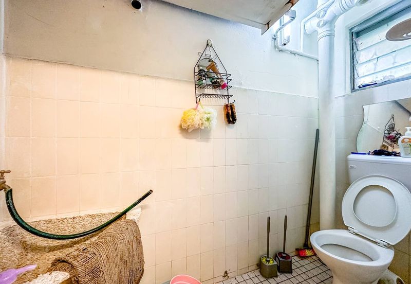 (GROUND FLOOR) Flat Wangsa Maju Seksyen 2, Wangsa Maju 