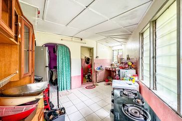 (GROUND FLOOR) Flat Wangsa Maju Seksyen 2, Wangsa Maju 