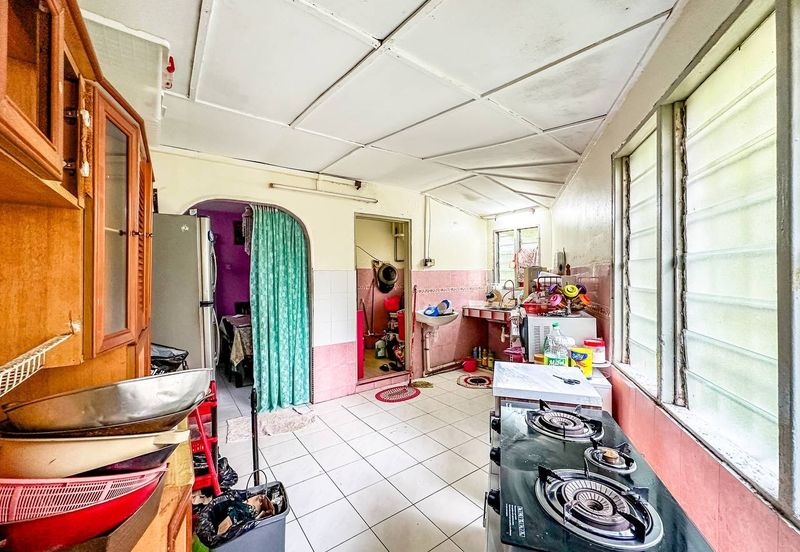 (GROUND FLOOR) Flat Wangsa Maju Seksyen 2, Wangsa Maju 