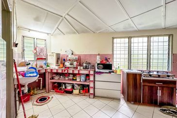 (GROUND FLOOR) Flat Wangsa Maju Seksyen 2, Wangsa Maju 