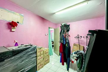 (GROUND FLOOR) Flat Wangsa Maju Seksyen 2, Wangsa Maju 