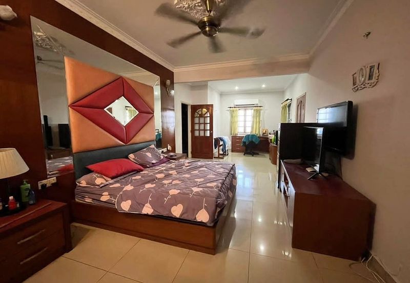 (SPACIOUS)(FACING OPEN) 2.5 Storey Bungalow Bukit Hijauan, Taman Bukit Saga, Seksyen 26, Shah Alam (Hicom)