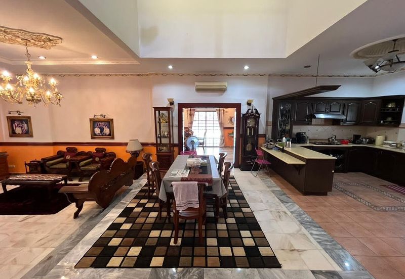 (SPACIOUS)(FACING OPEN) 2.5 Storey Bungalow Bukit Hijauan, Taman Bukit Saga, Seksyen 26, Shah Alam (Hicom)