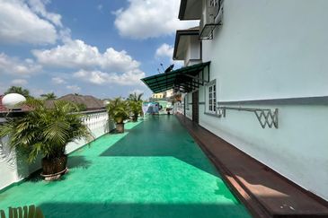 (SPACIOUS)(FACING OPEN) 2.5 Storey Bungalow Bukit Hijauan, Taman Bukit Saga, Seksyen 26, Shah Alam (Hicom)