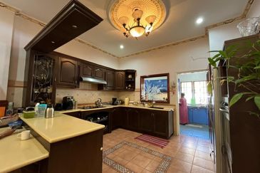 (SPACIOUS)(FACING OPEN) 2.5 Storey Bungalow Bukit Hijauan, Taman Bukit Saga, Seksyen 26, Shah Alam (Hicom)