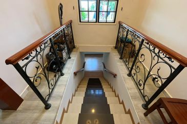 (SPACIOUS)(FACING OPEN) 2.5 Storey Bungalow Bukit Hijauan, Taman Bukit Saga, Seksyen 26, Shah Alam (Hicom)