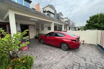 (GATED GUARDED) 2 Storey Superlink Ceri 2, Bandar Hillpark Puncak Alam