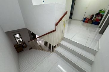 (GATED GUARDED) 2 Storey Superlink Ceri 2, Bandar Hillpark Puncak Alam