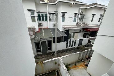 (GATED GUARDED) 2 Storey Superlink Ceri 2, Bandar Hillpark Puncak Alam