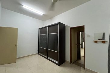 (WELL KEPT UNIT) Fully Renovated Single Storey Semi D Jalan Pipit, Taman Bentara, Telok Panglima Garang