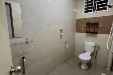 (WELL KEPT UNIT) Fully Renovated Single Storey Semi D Jalan Pipit, Taman Bentara, Telok Panglima Garang