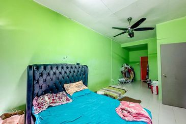 (GATED GUARDED) 2 Storey Terrace Taman Saujana Utama 3, Sungai Buloh