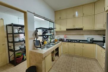 (EXTRA LAND)(FACING OPEN) 2 Storey Superlink Putra Indah Seksyen 9, Putra Heights