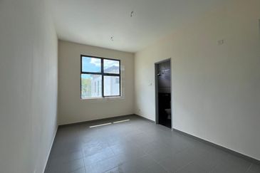 (PRIME LOCATION) Huge 3 Storey Superlink, Taman Ukay Tropika Ukay Perdana Ulu Klang, Ampang