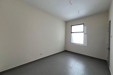 (PRIME LOCATION) Huge 3 Storey Superlink, Taman Ukay Tropika Ukay Perdana Ulu Klang, Ampang